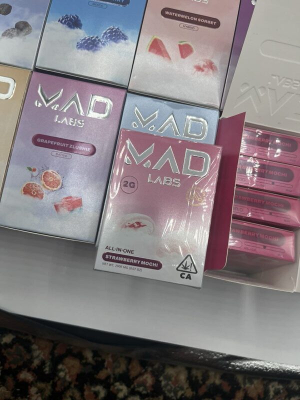 Experience the next evolution of convenience and potency with the MAD LABS 2G Disposable Vape.
