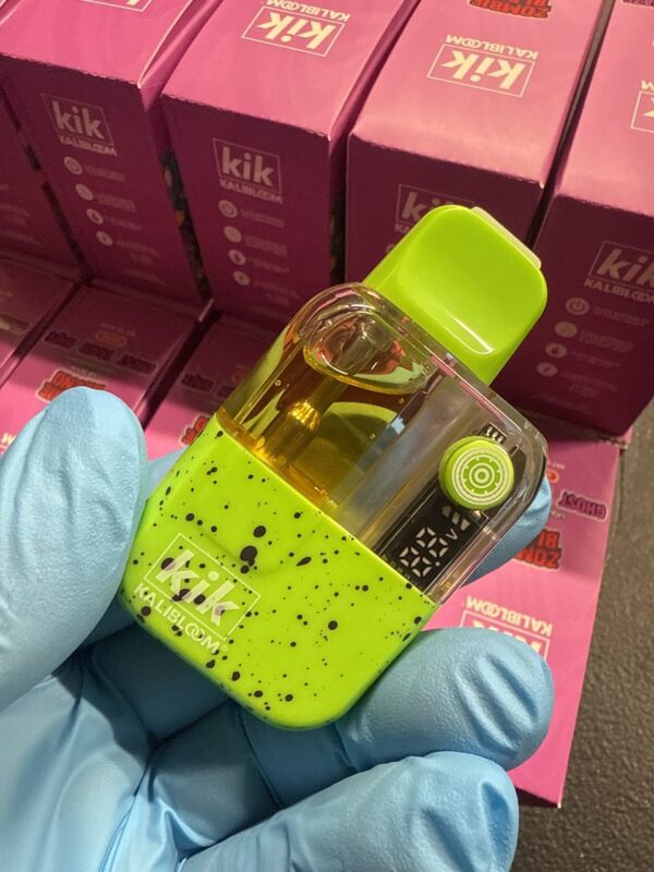 KIK 4G Disposable, the perfect choice for on-the-go vaping enthusiasts.