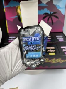 PACK MAN 3G Disposable + 0.5g Infused Pre-roll bundle. Enjoy a potent, all-in-one cannabis experience with a high-capacity vape & infused joint. Premium quality, ultimate convenience.