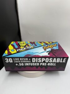 PACK MAN 3G Disposable + 0.5g Infused Pre-roll bundle. Enjoy a potent, all-in-one cannabis experience with a high-capacity vape & infused joint. Premium quality, ultimate convenience.